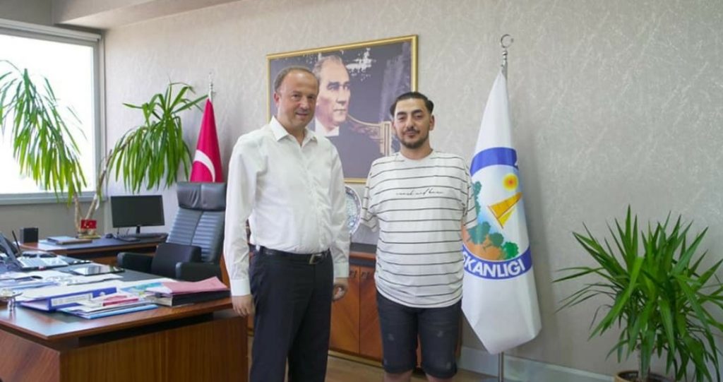 Başkan Hançerli’den Kendisi ile Aynı Kaderi Paylaşan Samet’e Destek
