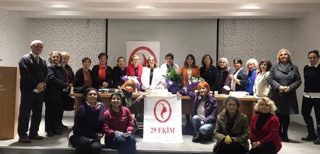 29 Ekim Kadınları Derneği Kadın ve Siyaset Başlıklı Panel Düzenledi