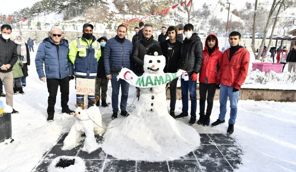 En Güzel Kardan Adam Mamak’ta Seçildi