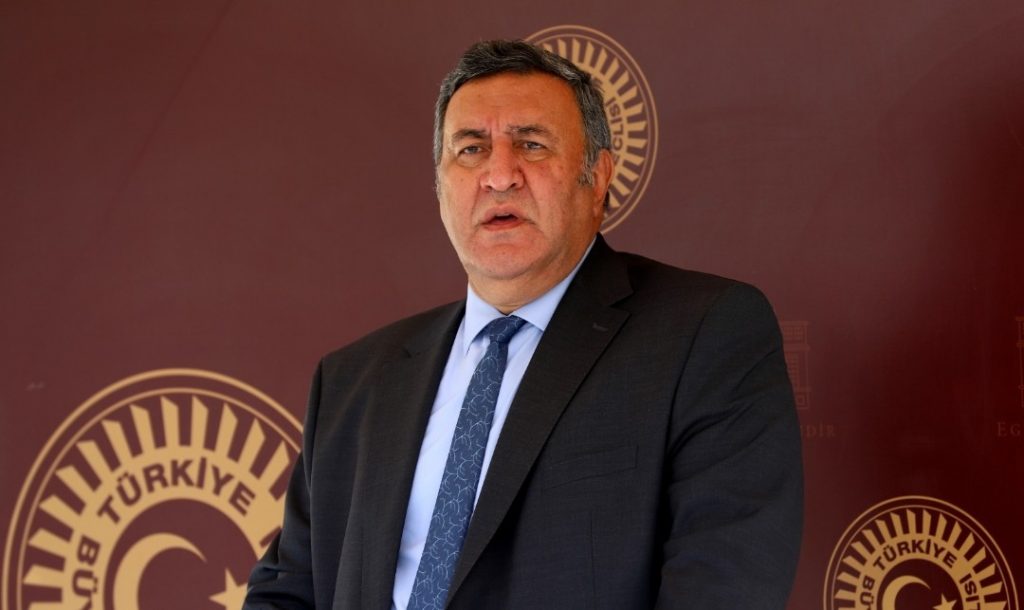 Gürer: Bakanlar sorulara yanıt vermeye çekiniyor mu ?