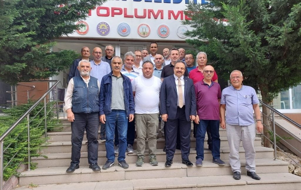 Erciyes Kayserililer Derneğinde Hacı Bekir Yıldız Güven Tazeledi