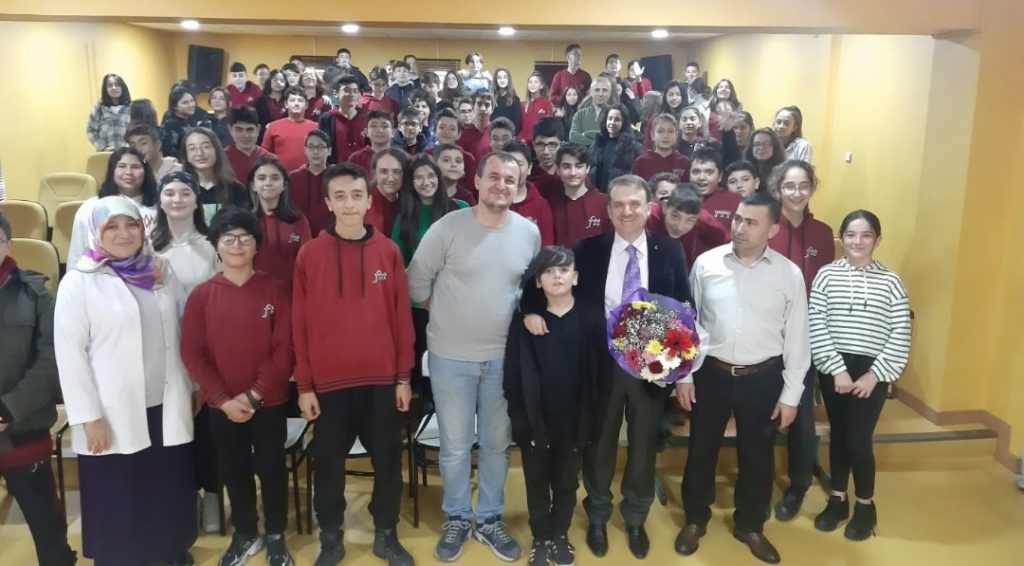 Yazarımız Prof.Dr.Hamdi Temel, Çevre Bilinci ve Sağlıklı Yaşam Üzerine Konferans Verdi