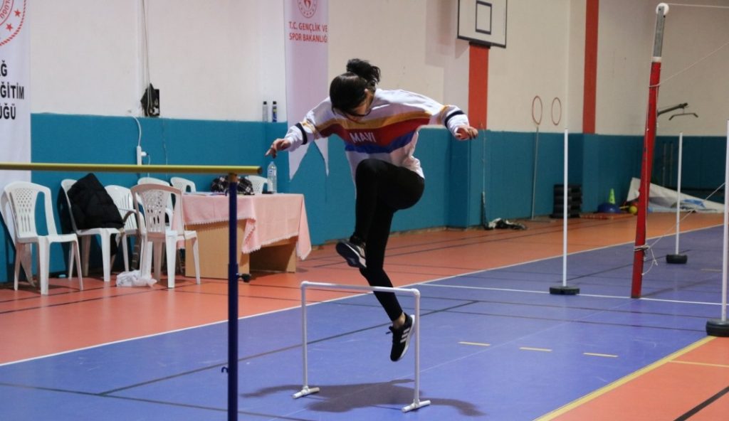 Elmadağ Belediyesi’nden gençlere ücretsiz POMEM hazırlık kursu