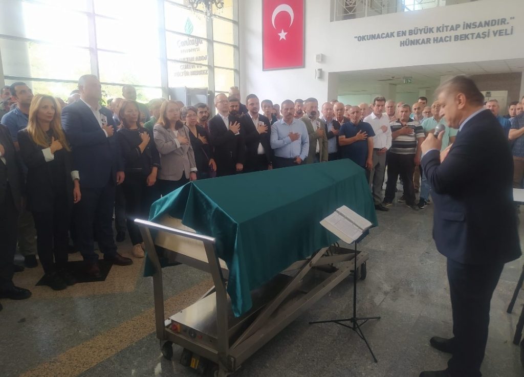 CHP Mamak İlçe Başkan Yardımcısı Hüseyin Çetin Son Yolculuğuna Uğurlandı