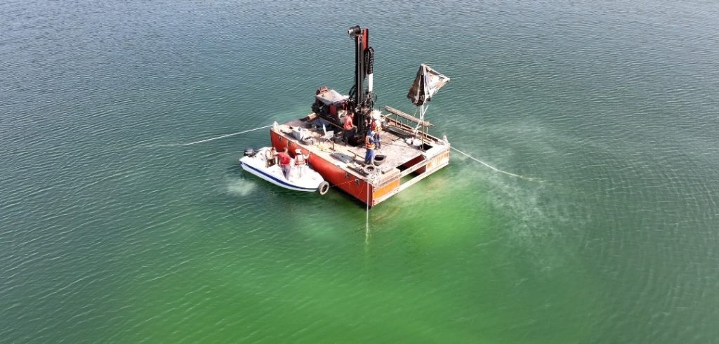 TÜRKİYE’DE İLK: ASKİ, BARAJ ÜZERİNDE YÜZER GES KURARAK ELEKTRİK ÜRETECEK 