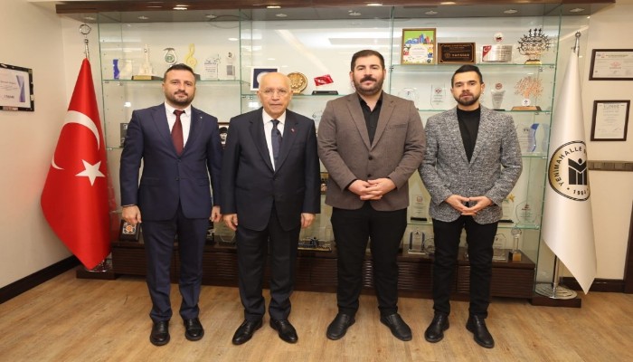 Akdulum ve Yönetimi Fethi Yaşar’ı Ziyaret Etti