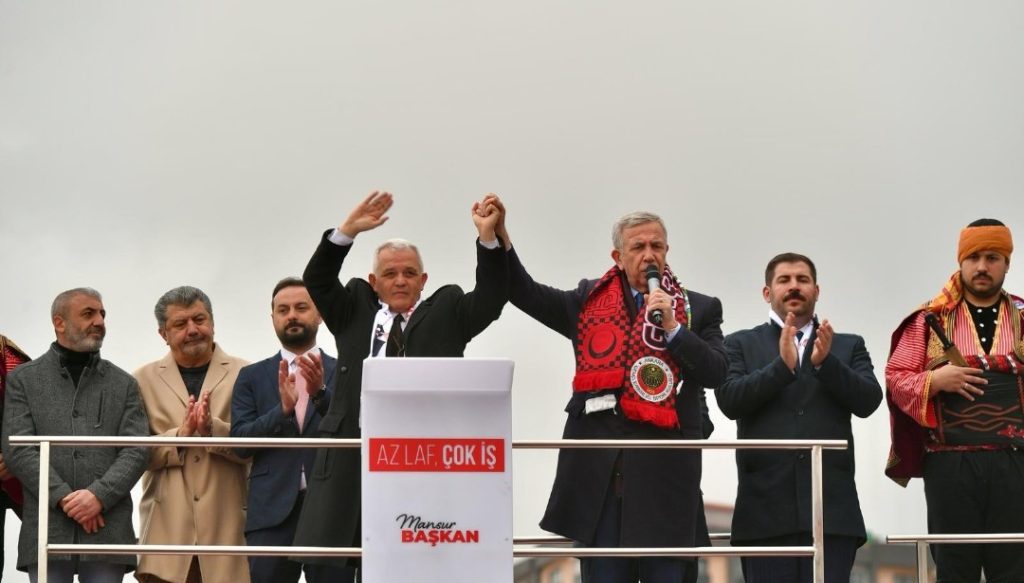 MANSUR YAVAŞ MAMAK VE KEÇİÖREN’DE SKM AÇILIŞI YAPTI