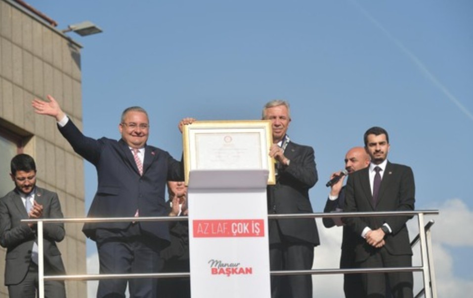 MANSUR YAVAŞ KEÇİÖREN’DE KONUŞTU: “KEÇİÖREN ÇANKAYA İLE YARIŞIR HALE GELECEK”