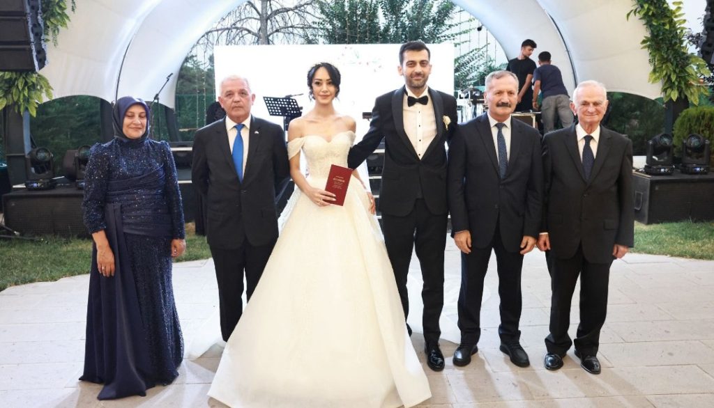 Hüseyin Boran’ın Mutlu Gününde Nikâhı Başkan Şahin Kıydı