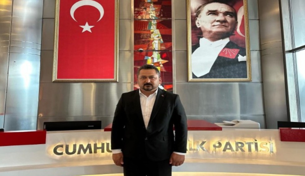 Ferat Tokmak, CHP Mamak İlçe Başkan Adaylığı İçin Görevinden İstifa Etti