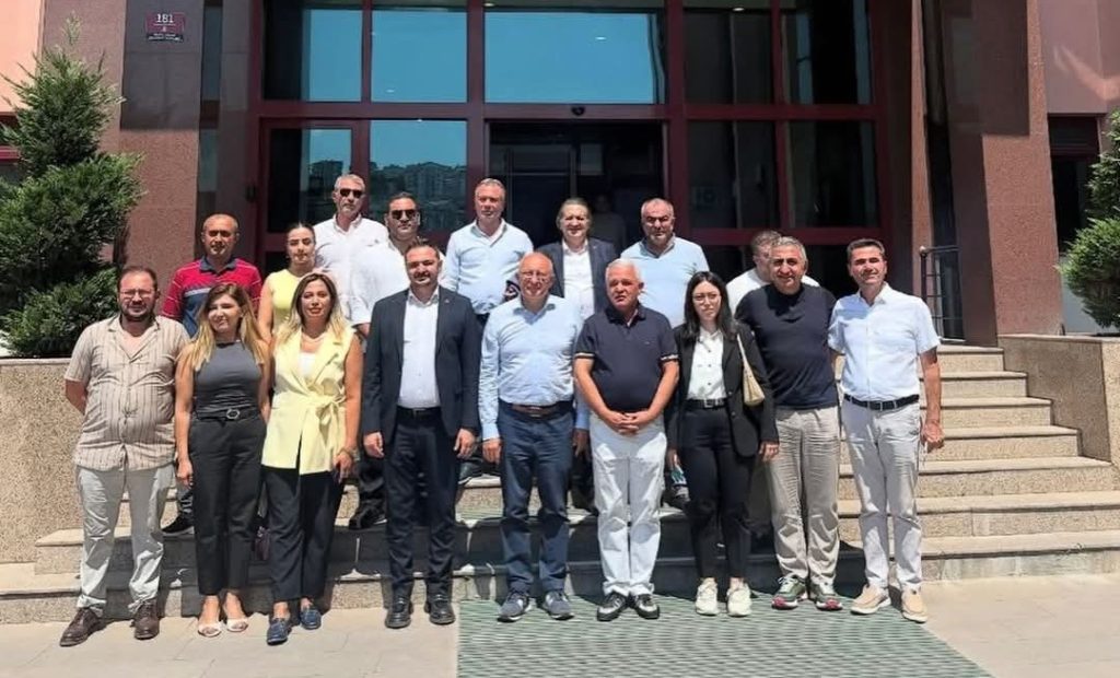 CHP Mamak İlçe Başkanı Erdek: “Halktan Kaçanlar Değil, Halkla Yürüyenler Kazanacak”