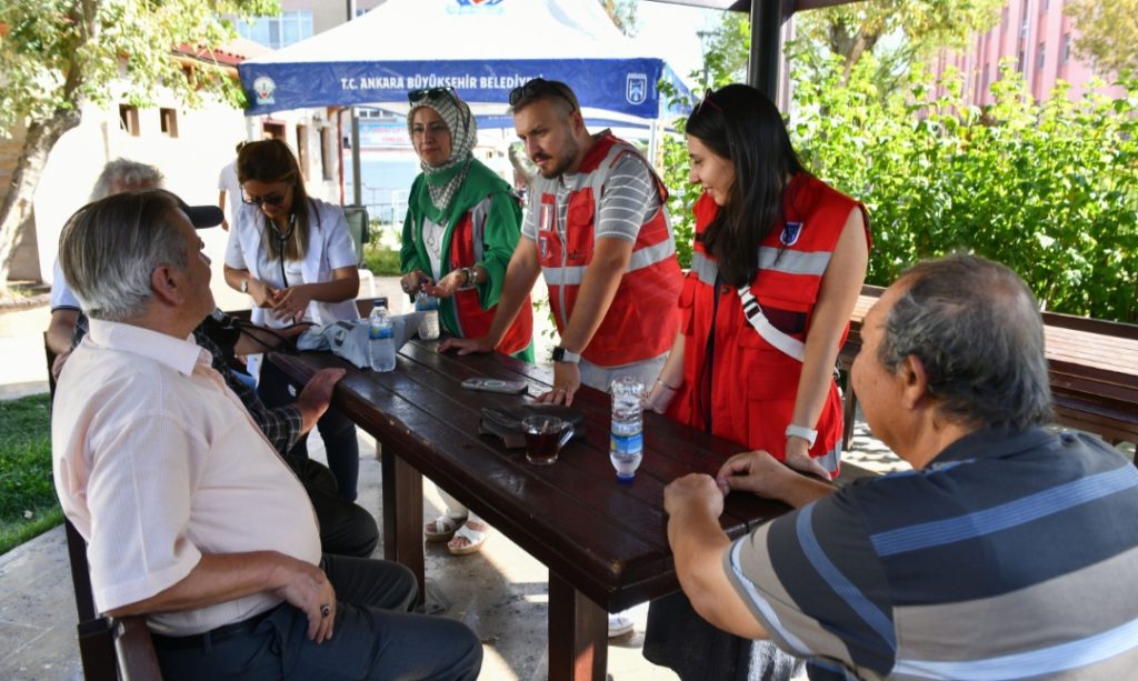 Ankara Büyükşehir Belediyesi Emeklilerin Yanında