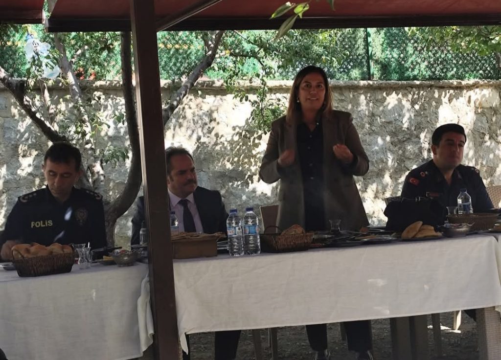 Mamak’ta Kaymakam ve Yerel Yöneticiler Muhtarlarla Buluştu