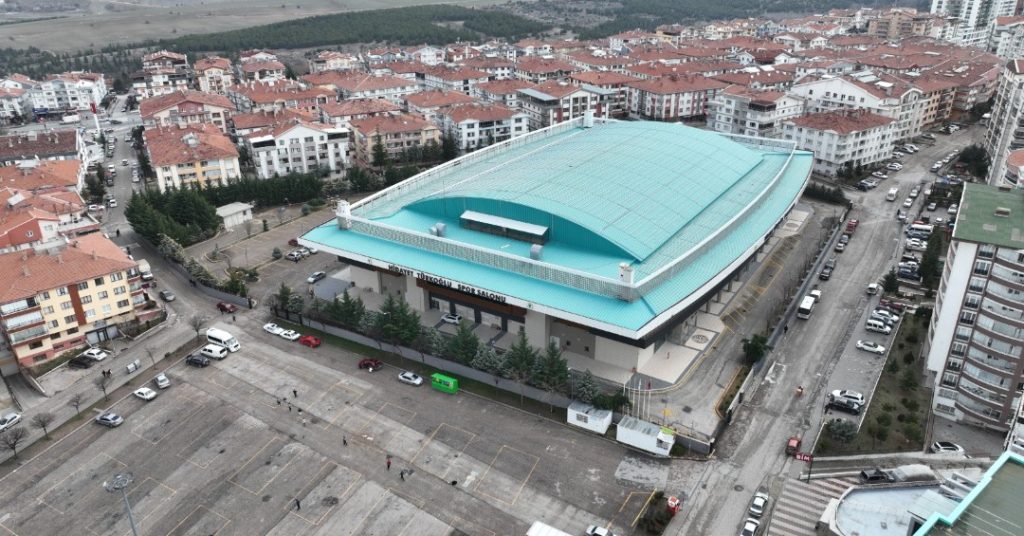 Mamak’a Güneş Enerjisi Santrali Mamak Belediyesi Çatı Tipi Güneş Enerjisi Santrali Kurdu