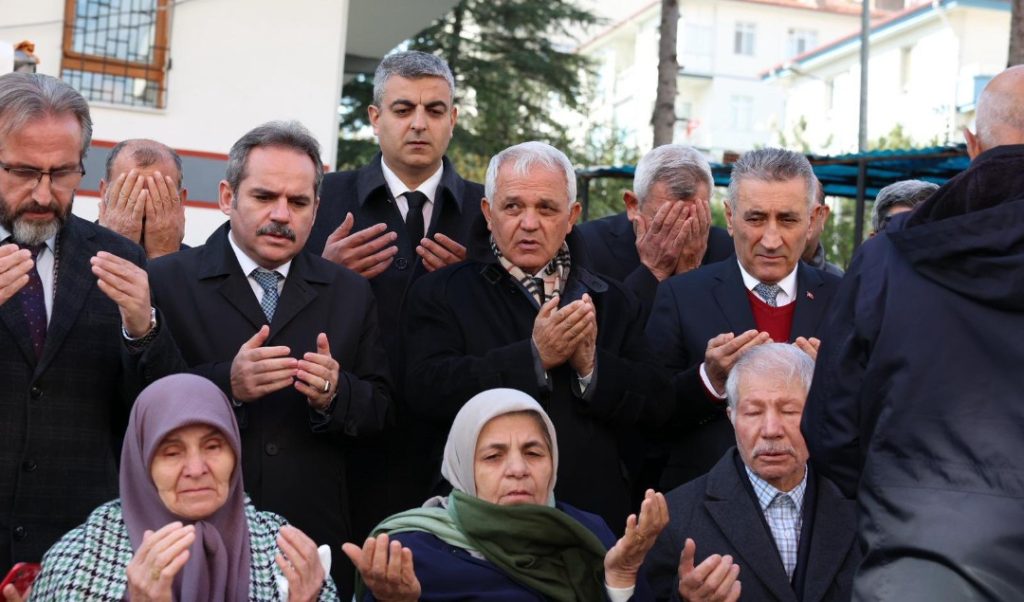 Mamak, Şehidini Son Yolculuğuna Uğurladı
