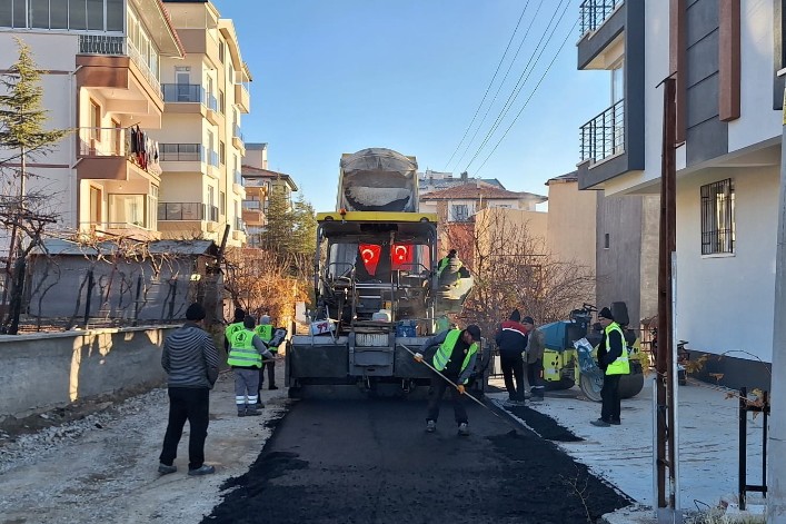 Pursaklar’da Yollara Güçlü Dokunuş