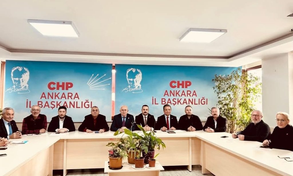 CHP Ankara İl Disiplin Kurulu İlçe Sekreterlerine Eğitim Verdi