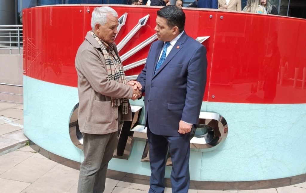 Mahmut Kara, CHP Genel Merkezinde Düzenlenen Bayramlaşma Programına Katıldı: “Dayanışmayı Büyüteceğiz”
