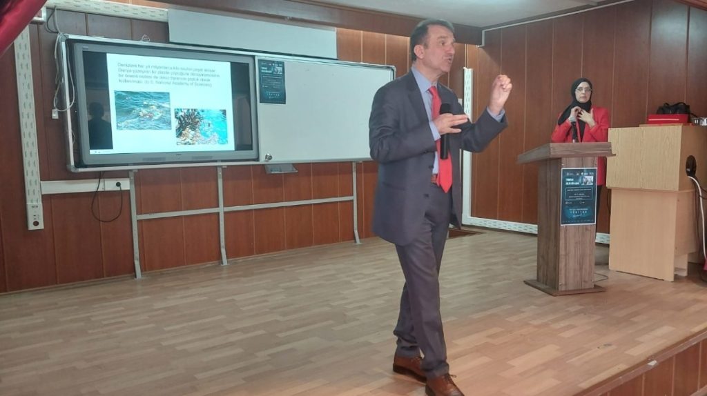 Prof. Dr. Hamdi Temel Boğazlıyan’da Mikroplastik Tehlikesini Anlattı