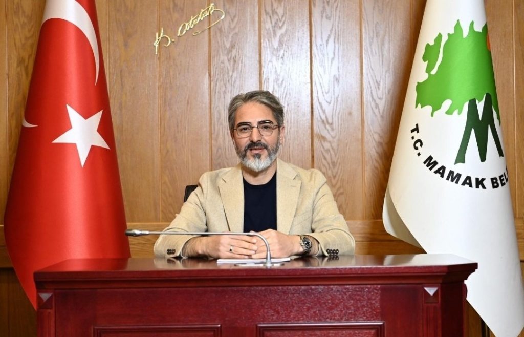 Salih Kahraman’dan İstanbul’un Fethi’nin 573. Yılına Özel Mesaj