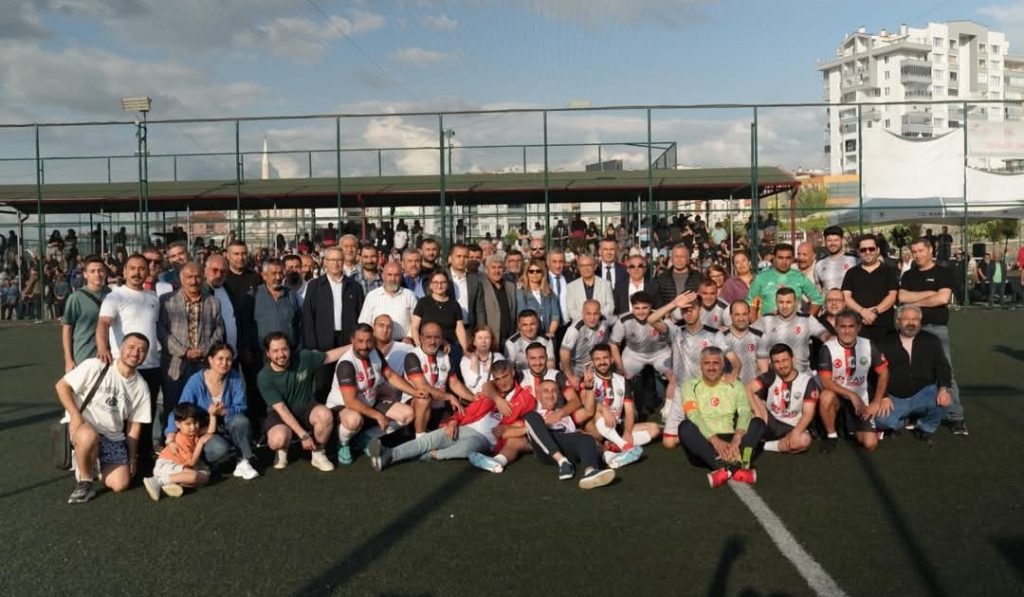 KALEDİBİSPOR ŞAMPİYONLUĞA UZANDI: DOSTLUK VE KARDEŞLİK KAZANDI