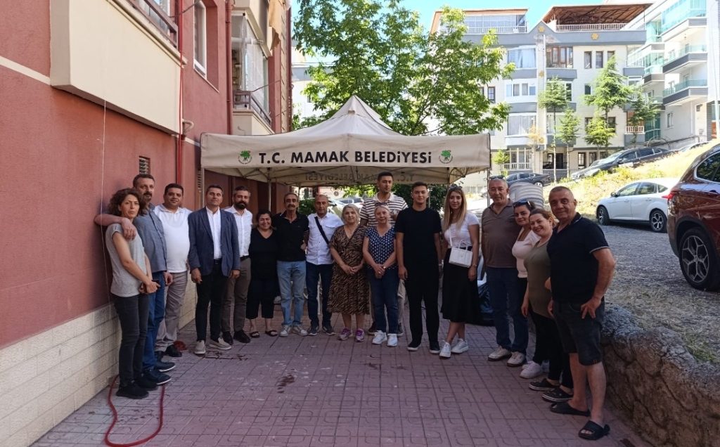 Çetin ve Sibel Pilavcı’nın Aşure Lokması Yoğun Katılımla Gerçekleştirildi